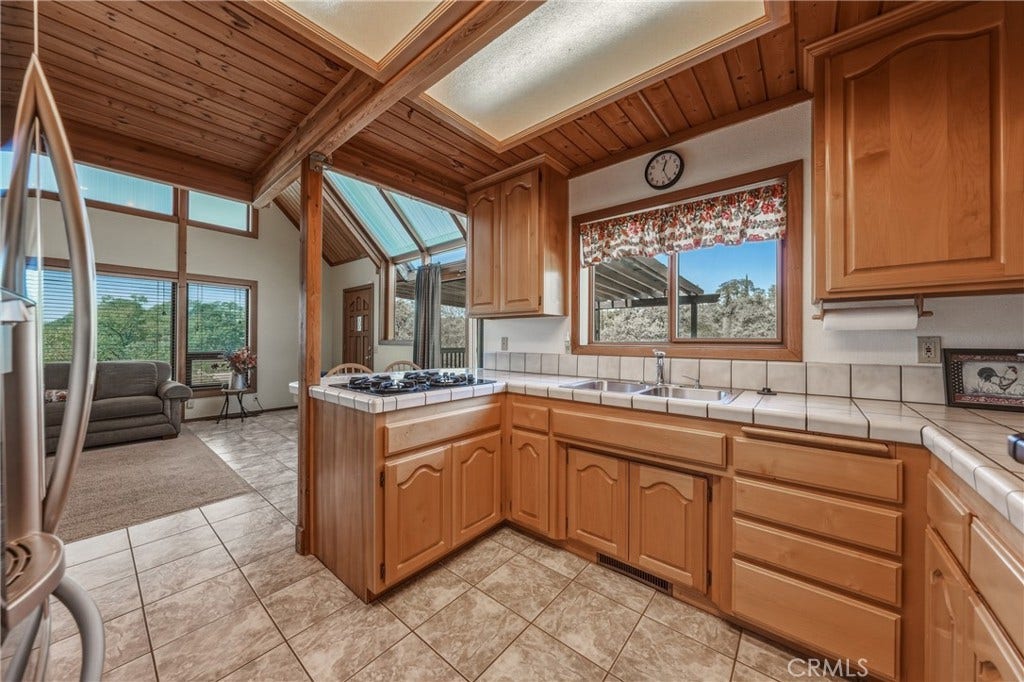 2535 Sherman Street, Nice, CA 95464 2535 Sherman Street, Nice, CA 95464