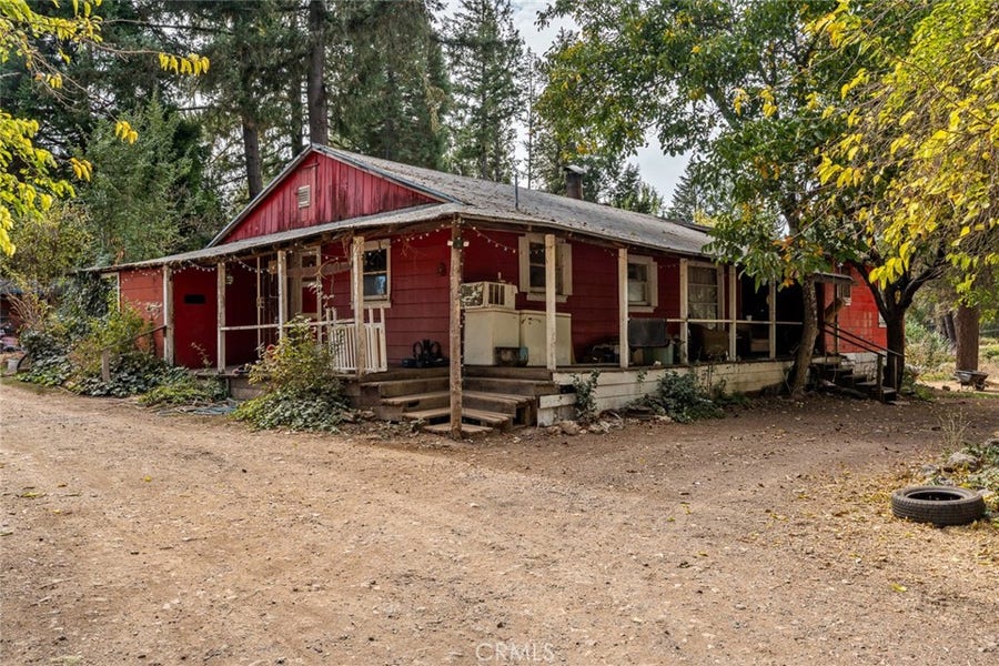 Property photo for 1995 E Hill Road, Willits, CA