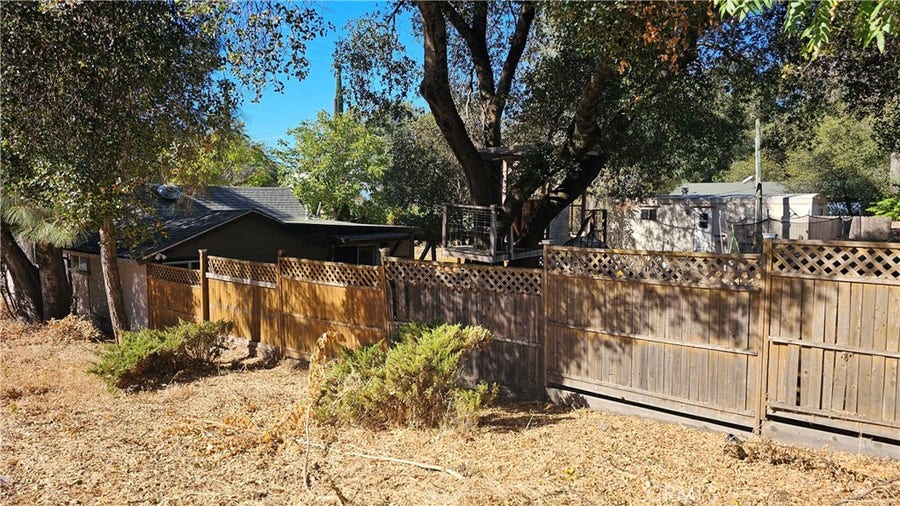 Property photo for 13586 Arrowhead Road, Clearlake, CA