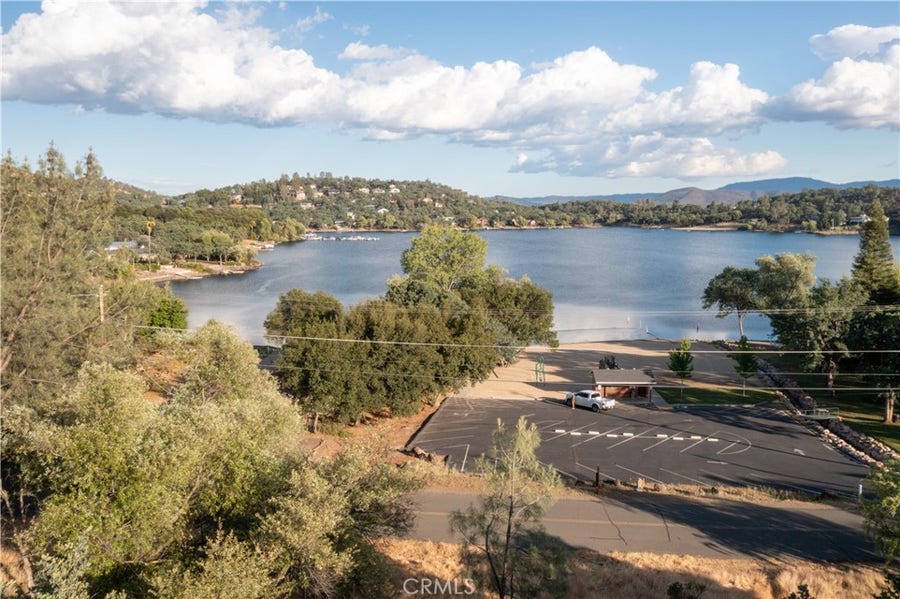 Property photo for 18490 North Shore Drive, Hidden Valley Lake, CA