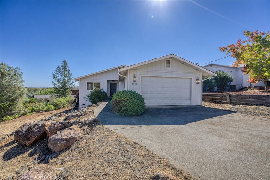 Property photo for 5404 Monterey Place, Kelseyville, CA