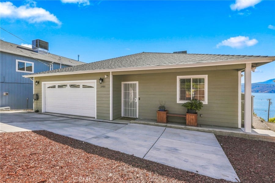 Property photo for 11921 Lakeshore, Clearlake, CA