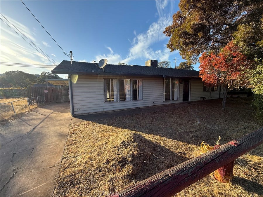 Property photo for 6135 Ridgeview Drive, Clearlake, CA