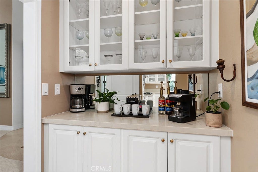 28111 Pacifica Del Mar, San Juan Capistrano, CA 92675 Coffee bar.