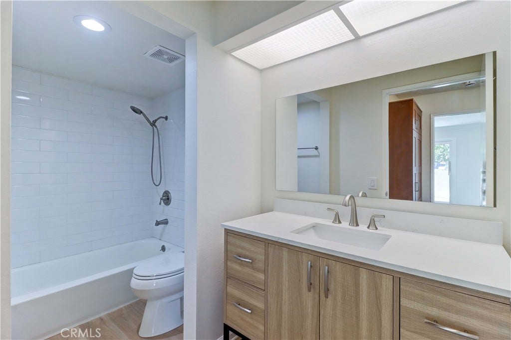 26928 Carnelian, #247, Mission Viejo, CA 92691 26928 Carnelian, #247, Mission Viejo, CA 92691