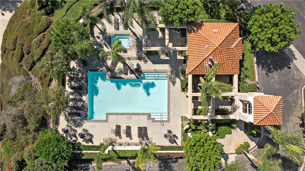 154 Chandon, Laguna Niguel, CA 92677 154 Chandon, Laguna Niguel, CA 92677