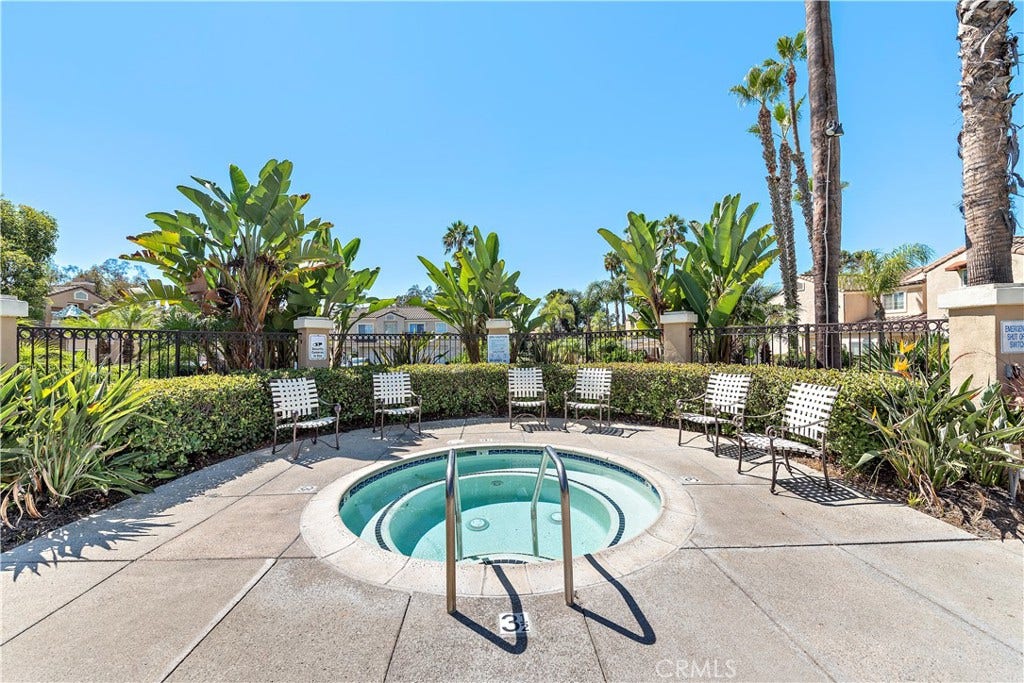 154 Chandon, Laguna Niguel, CA 92677 154 Chandon, Laguna Niguel, CA 92677