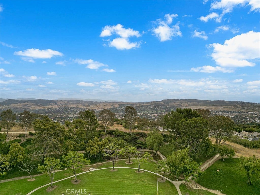 154 Chandon, Laguna Niguel, CA 92677 154 Chandon, Laguna Niguel, CA 92677