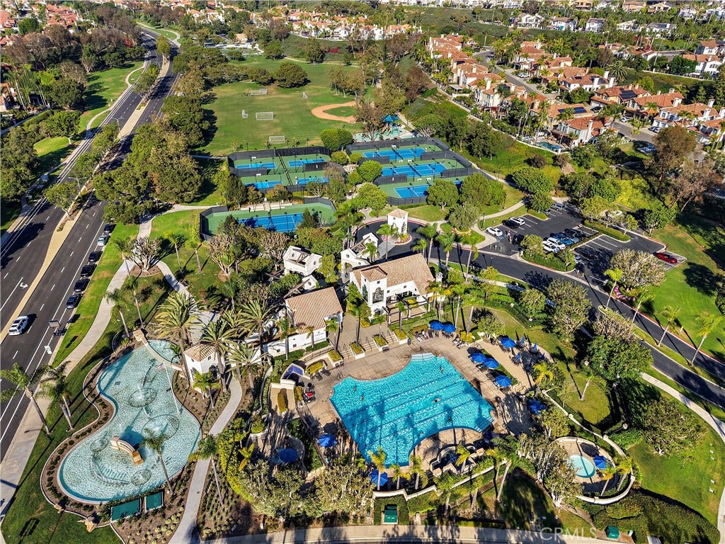 154 Chandon, Laguna Niguel, CA 92677 154 Chandon, Laguna Niguel, CA 92677