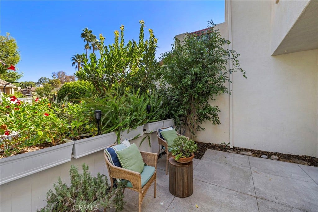 154 Chandon, Laguna Niguel, CA 92677 154 Chandon, Laguna Niguel, CA 92677