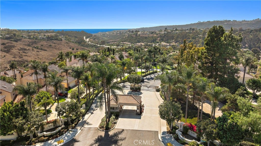 154 Chandon, Laguna Niguel, CA 92677 154 Chandon, Laguna Niguel, CA 92677