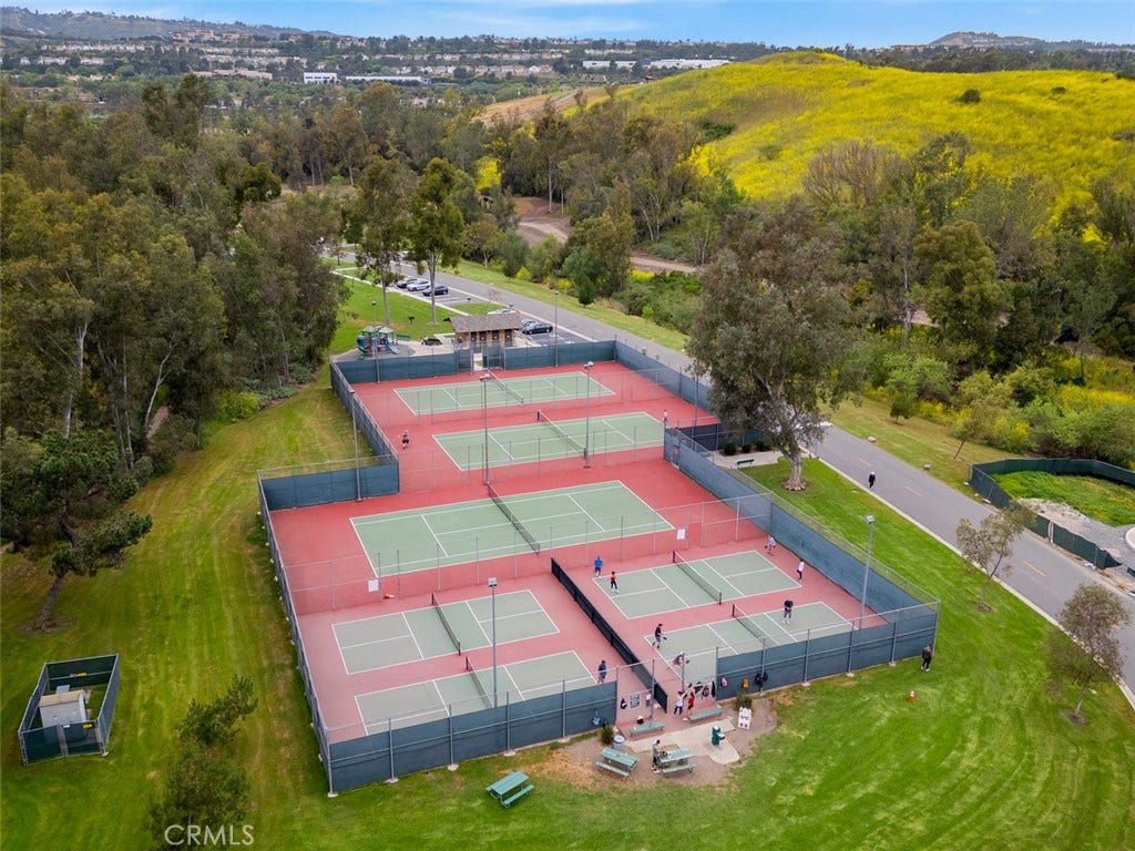 154 Chandon, Laguna Niguel, CA 92677 154 Chandon, Laguna Niguel, CA 92677