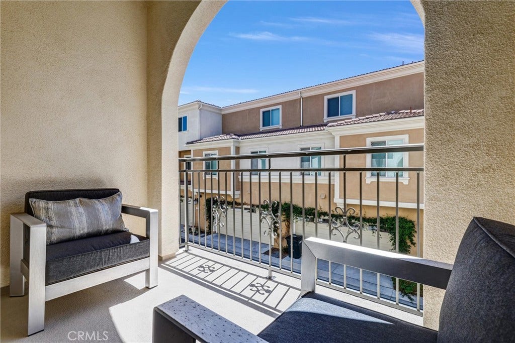 108 High Meadow, Lake Forest, CA 92610 108 High Meadow, Lake Forest, CA 92610