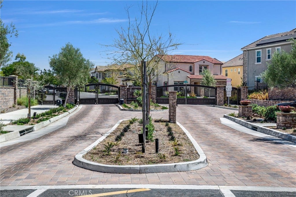 108 High Meadow, Lake Forest, CA 92610 108 High Meadow, Lake Forest, CA 92610