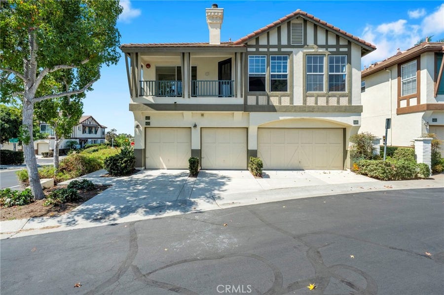 Property photo for 402 Bay Berry Pl, Encinitas, CA