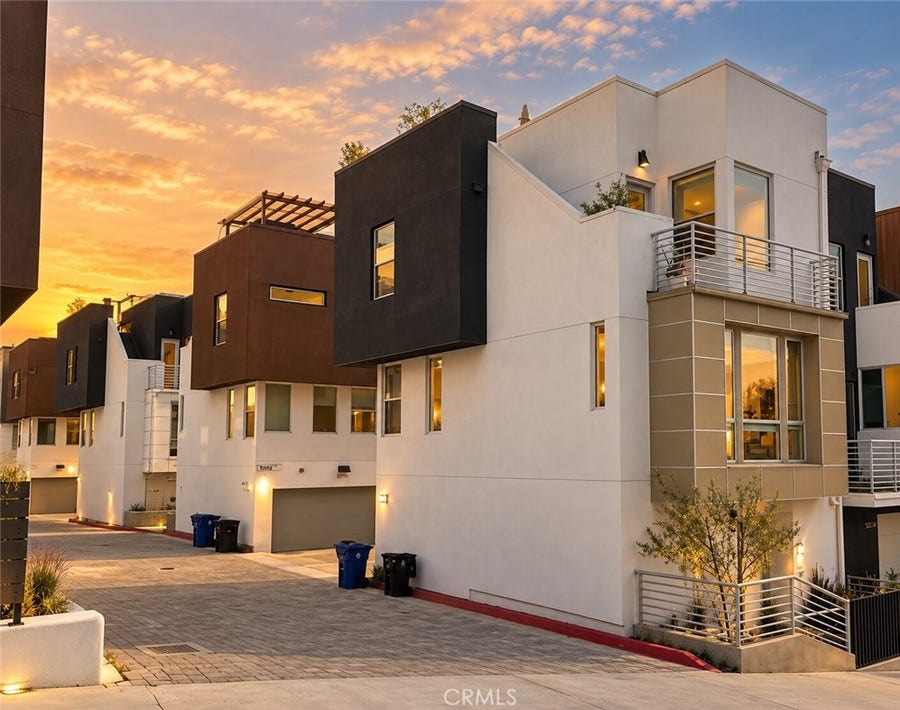 Property photo for 2207 Selig, Los Angeles, CA