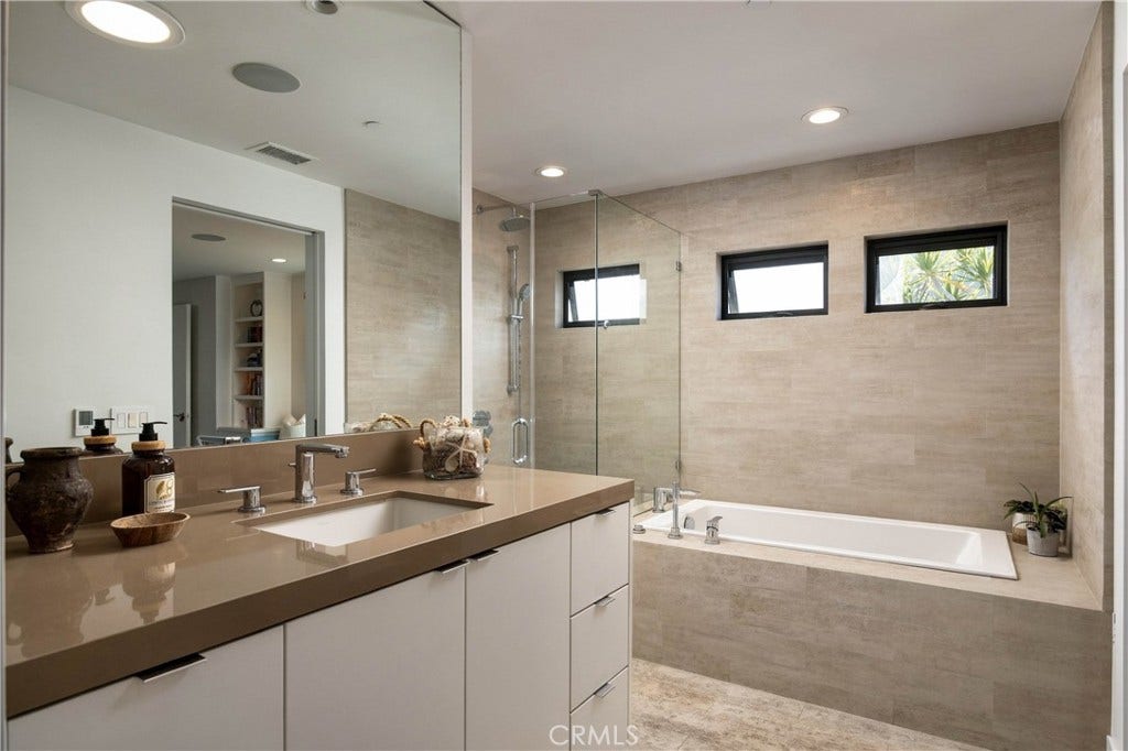 2975 CATALPA STREET, Newport Beach, CA 92660