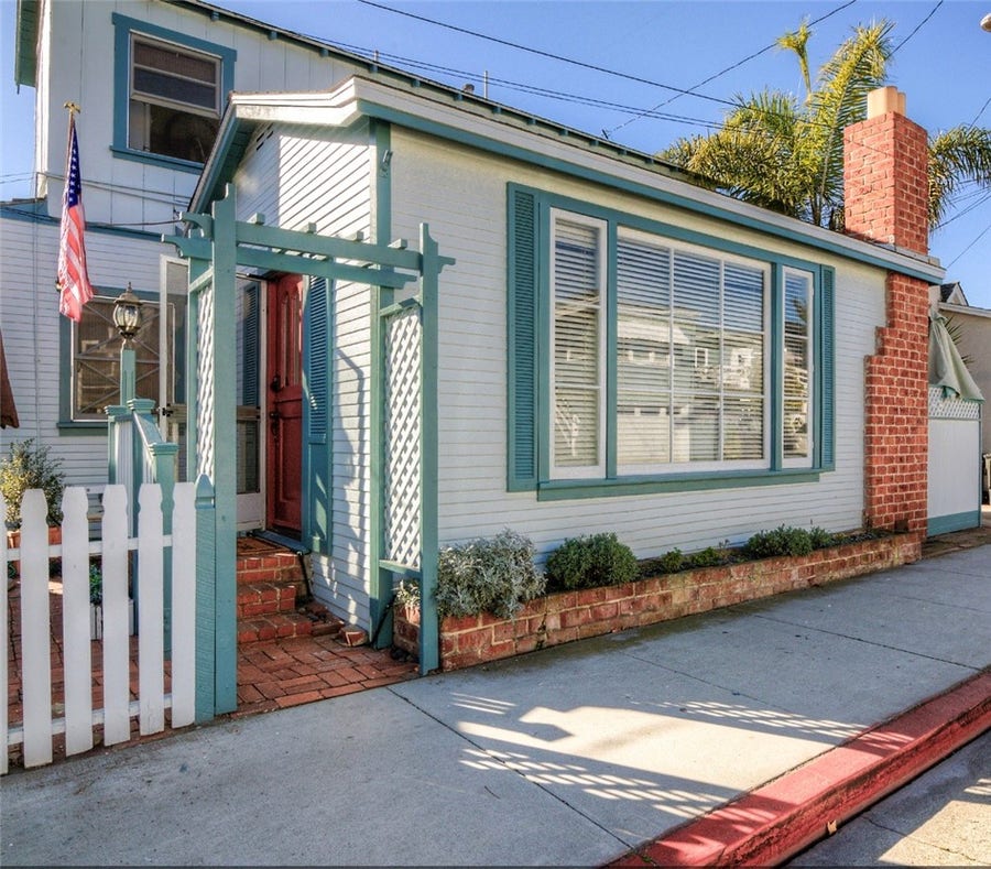 Property photo for 1007 Balboa Ave. Avenue, Newport Beach, CA