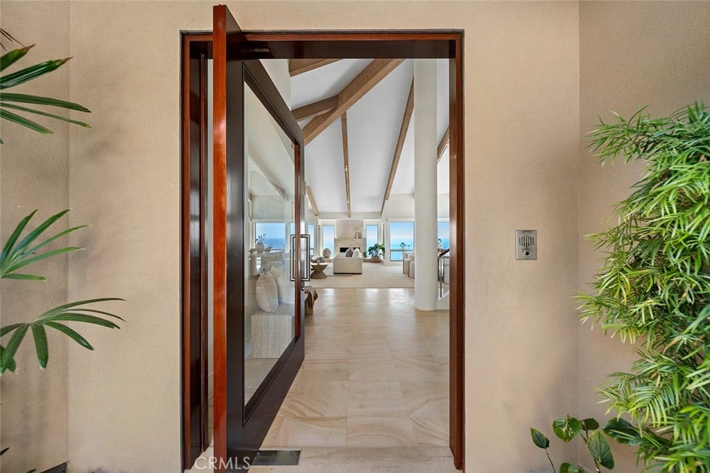 48 N Vista De Catalina, Laguna Beach, CA 92651 48 N Vista De Catalina, Laguna Beach, CA 92651