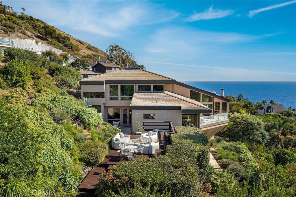 48 N Vista De Catalina, Laguna Beach, CA 92651 48 N Vista De Catalina, Laguna Beach, CA 92651