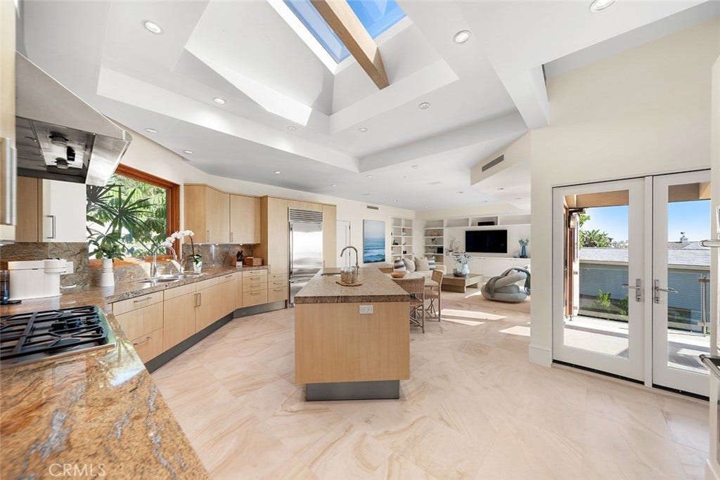 48 N Vista De Catalina, Laguna Beach, CA 92651 48 N Vista De Catalina, Laguna Beach, CA 92651
