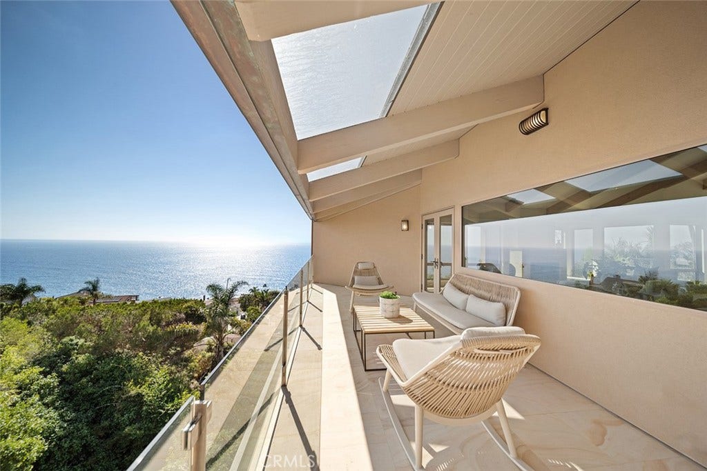 48 N Vista De Catalina, Laguna Beach, CA 92651 48 N Vista De Catalina, Laguna Beach, CA 92651