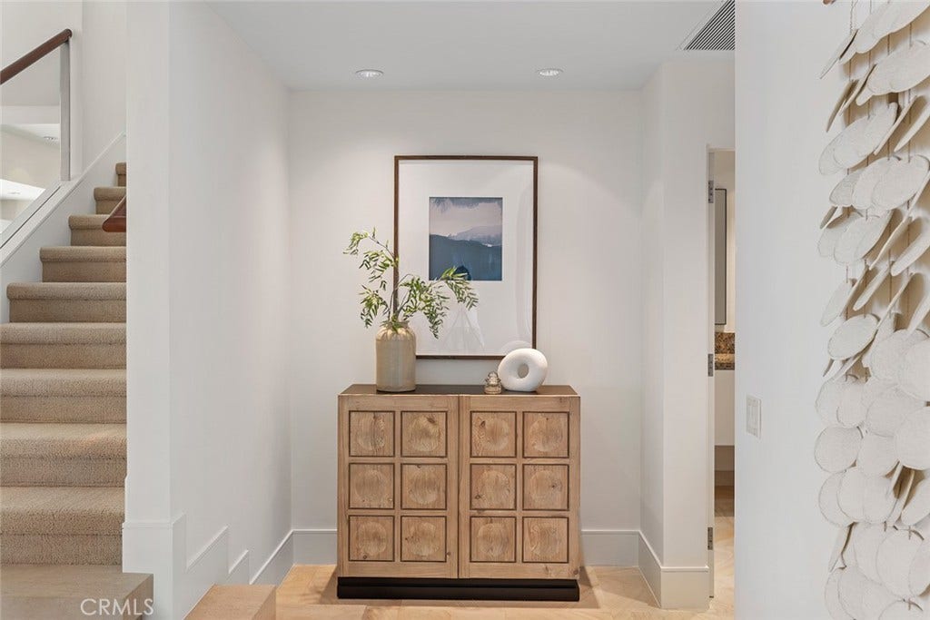 48 N Vista De Catalina, Laguna Beach, CA 92651 48 N Vista De Catalina, Laguna Beach, CA 92651