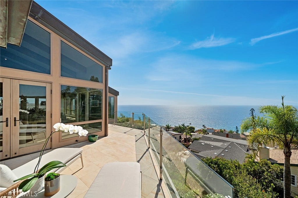 48 N Vista De Catalina, Laguna Beach, CA 92651 48 N Vista De Catalina, Laguna Beach, CA 92651