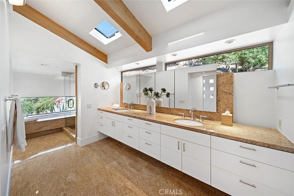 48 N Vista De Catalina, Laguna Beach, CA 92651 48 N Vista De Catalina, Laguna Beach, CA 92651