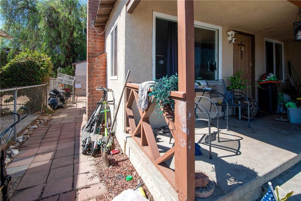 4855 La Sena, Baldwin Park, CA 91706 4855 La Sena, Baldwin Park, CA 91706