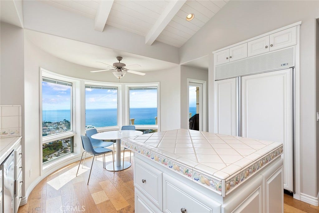 1221 Emerald Bay, Laguna Beach, CA 92651 1221 Emerald Bay, Laguna Beach, CA 92651