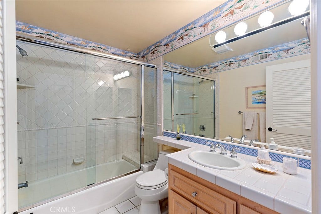 1221 Emerald Bay, Laguna Beach, CA 92651 1221 Emerald Bay, Laguna Beach, CA 92651