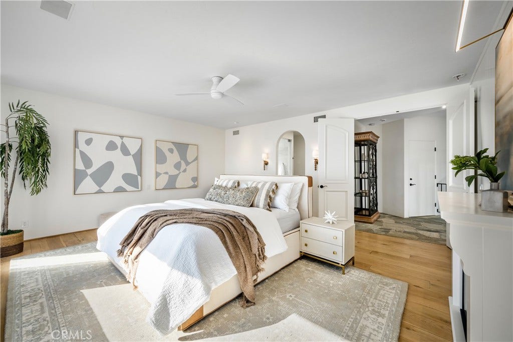 Voluminous primary bedroom