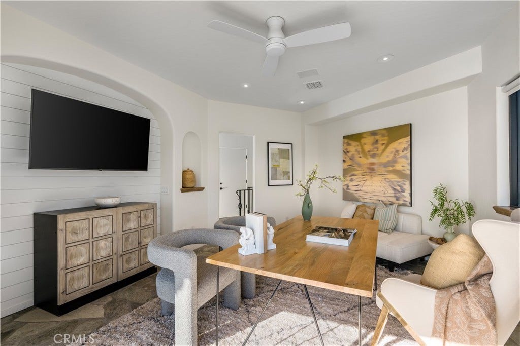 Home office/flex space