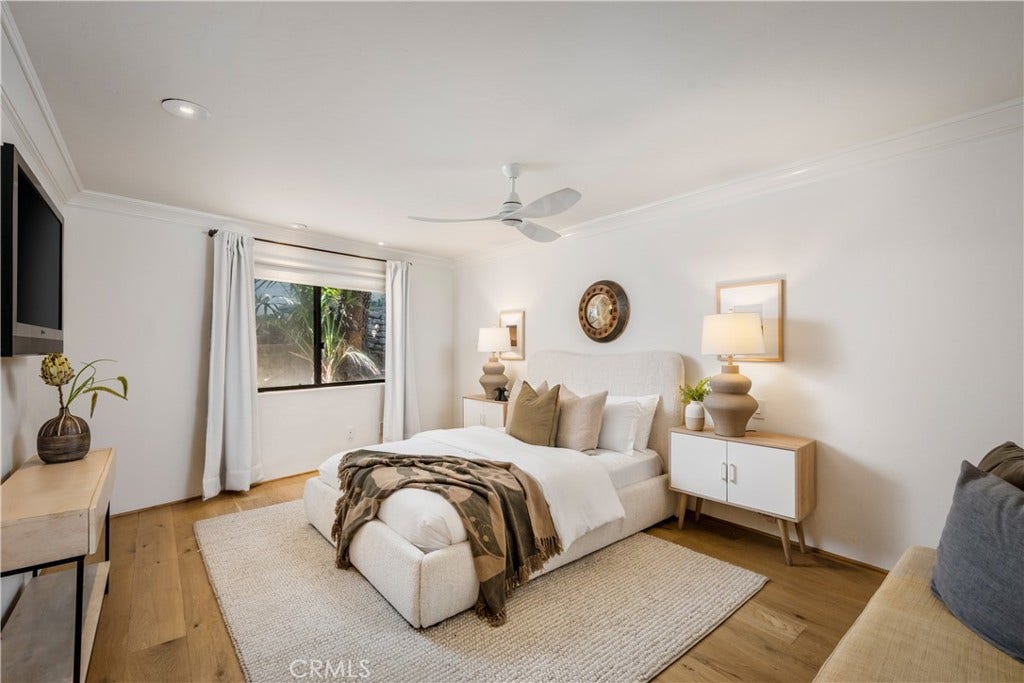 Secondary bedroom