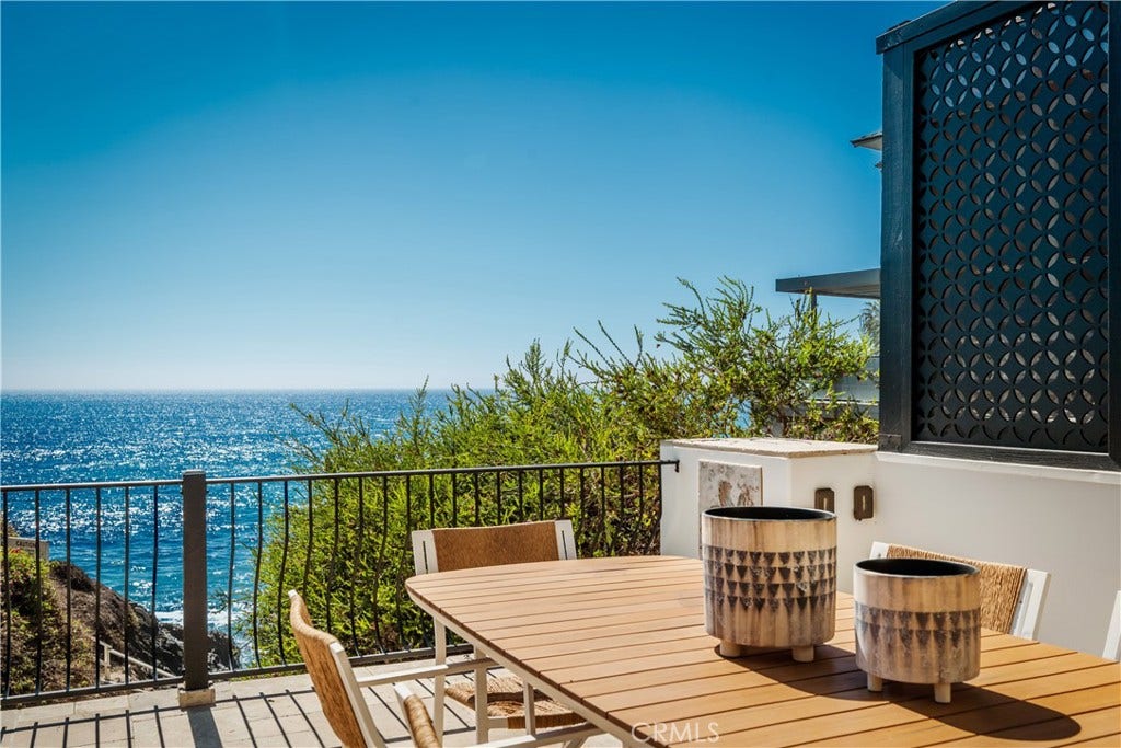 Living room deck