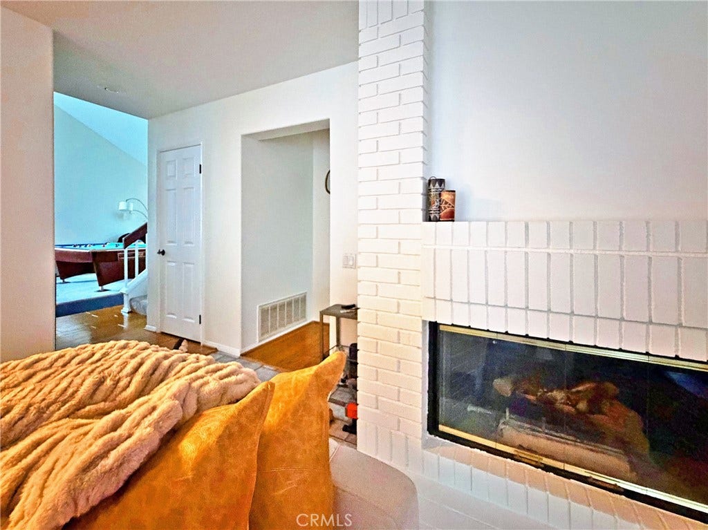 2400 Pepperwood, Corona, CA 92882 2400 Pepperwood, Corona, CA 92882