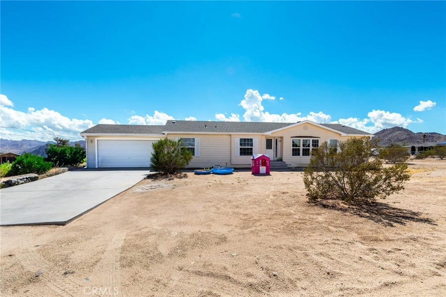 Property photo for 61949 Calle Las Sierras, Joshua Tree, CA