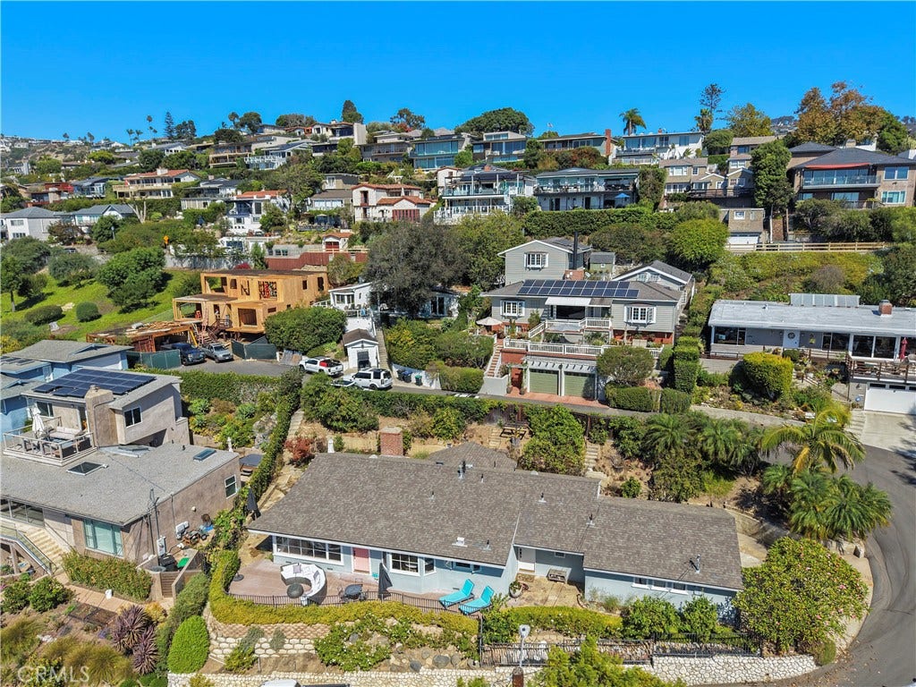 744 Oak, Laguna Beach, CA 92651 744 Oak, Laguna Beach, CA 92651
