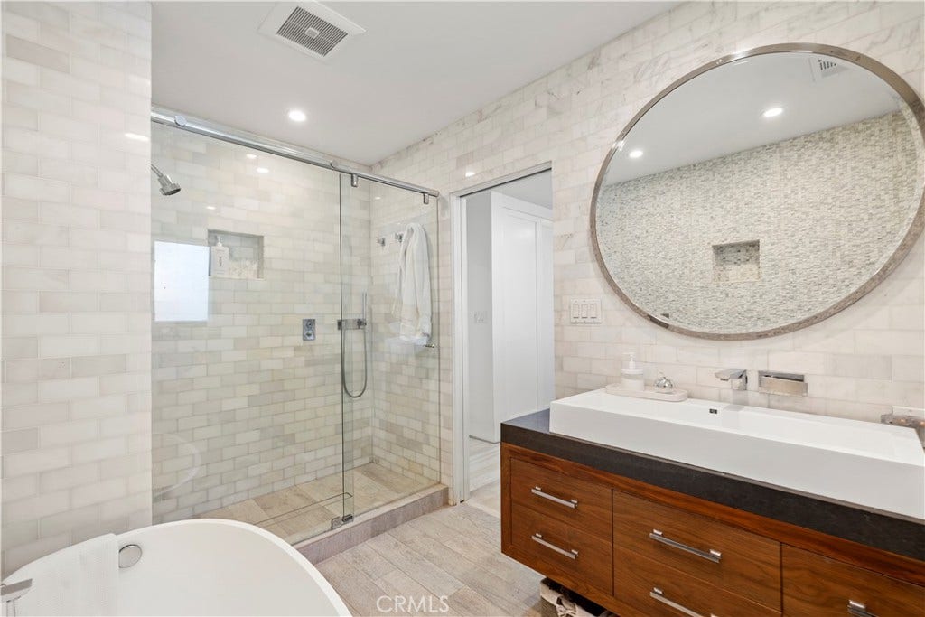 744 Oak, Laguna Beach, CA 92651 744 Oak, Laguna Beach, CA 92651