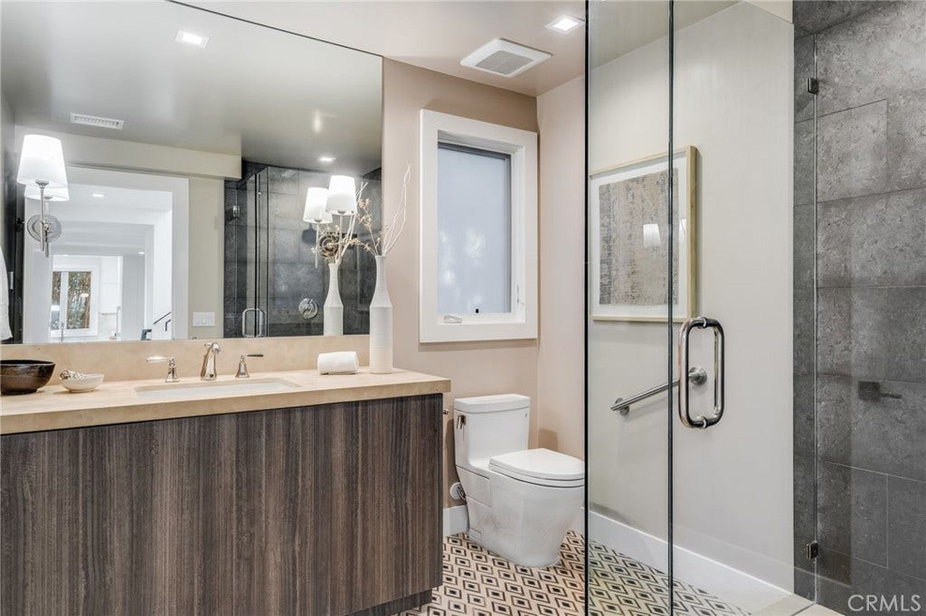 31511 West Street, Laguna Beach, CA 92651 31511 West Street, Laguna Beach, CA 92651