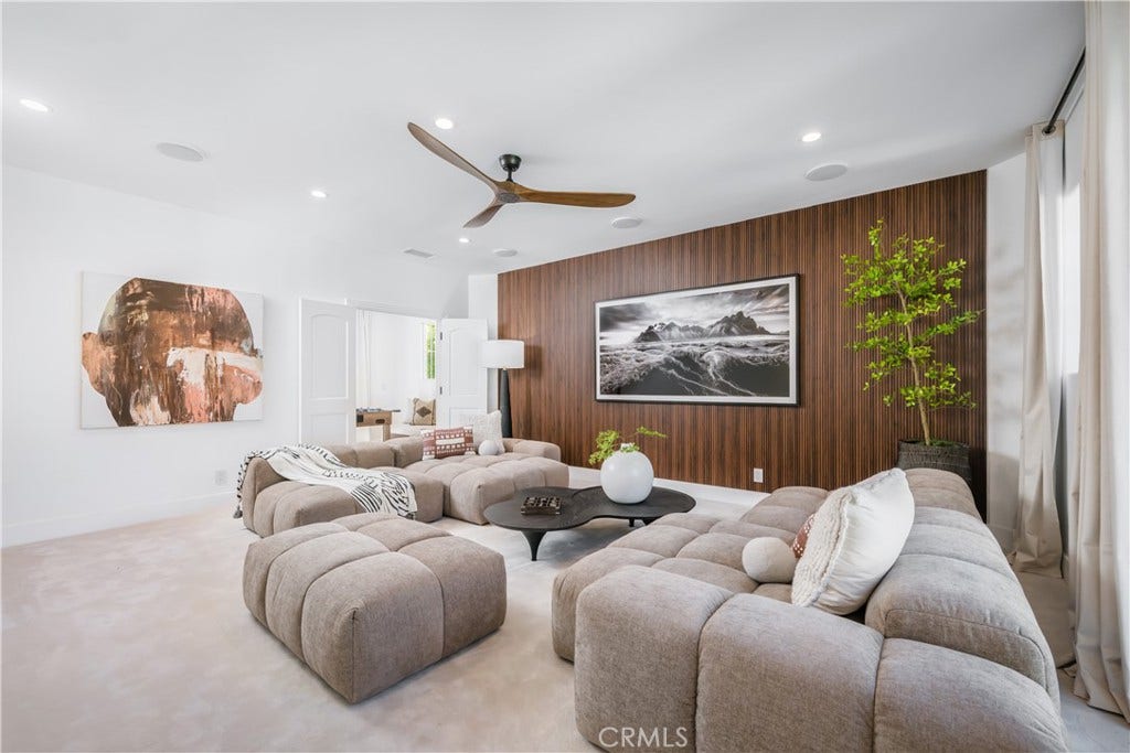 15 Boardwalk, Newport Beach, CA 92660 15 Boardwalk, Newport Beach, CA 92660