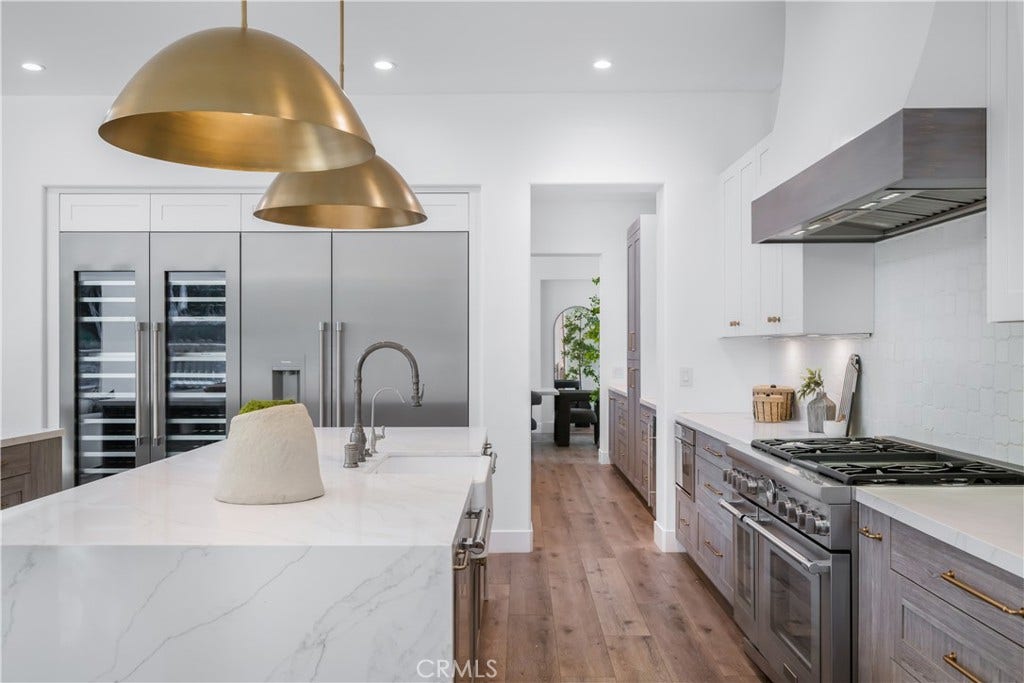 15 Boardwalk, Newport Beach, CA 92660 15 Boardwalk, Newport Beach, CA 92660