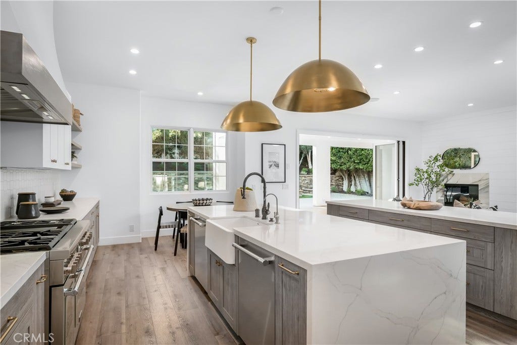 15 Boardwalk, Newport Beach, CA 92660 15 Boardwalk, Newport Beach, CA 92660