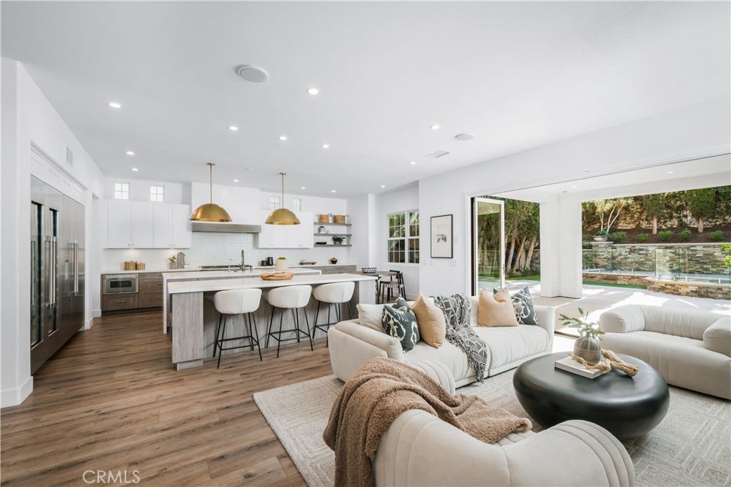 15 Boardwalk, Newport Beach, CA 92660 15 Boardwalk, Newport Beach, CA 92660