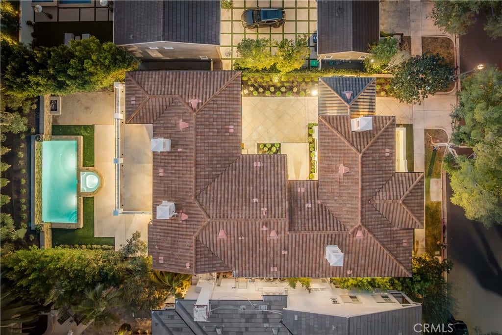15 Boardwalk, Newport Beach, CA 92660 15 Boardwalk, Newport Beach, CA 92660