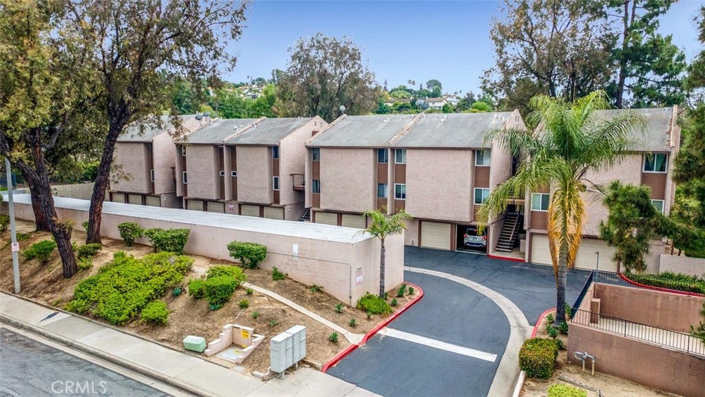 1525 Walnut Leaf Drive, #214, Walnut, CA 91789 Welcome to Walnut Leaf Condominium Complex