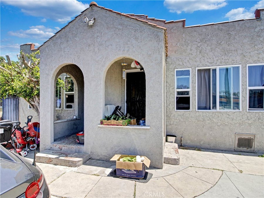 Property photo for 5420 Manhattan Place, Los Angeles, CA