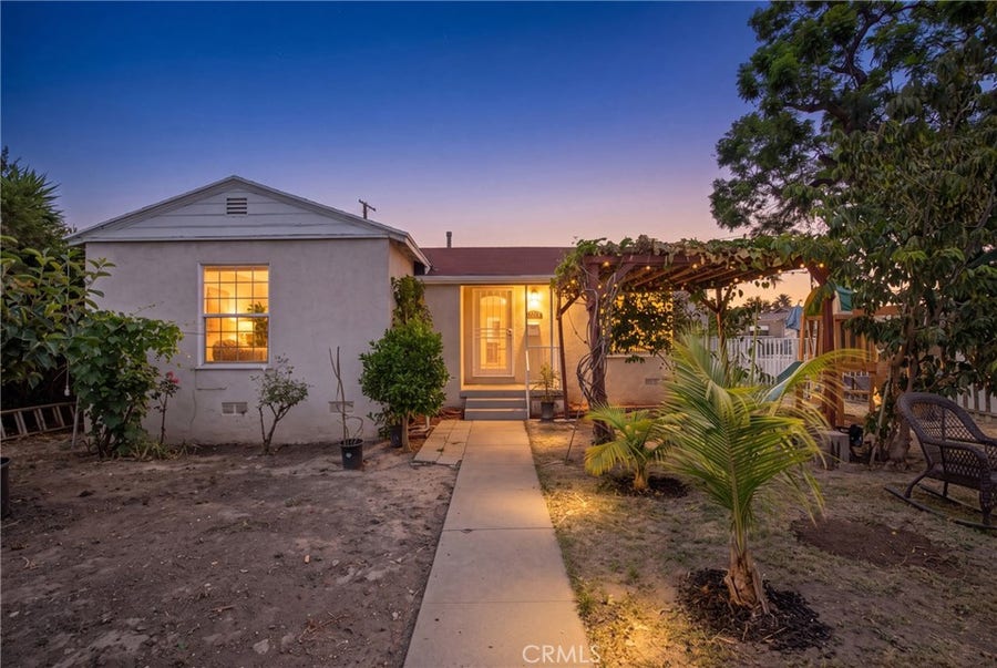 Property photo for 2011 N Grape, Compton, CA