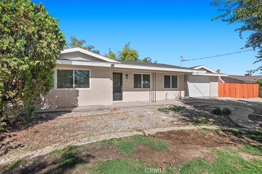 Property photo for 9812 Redwood, Hesperia, CA
